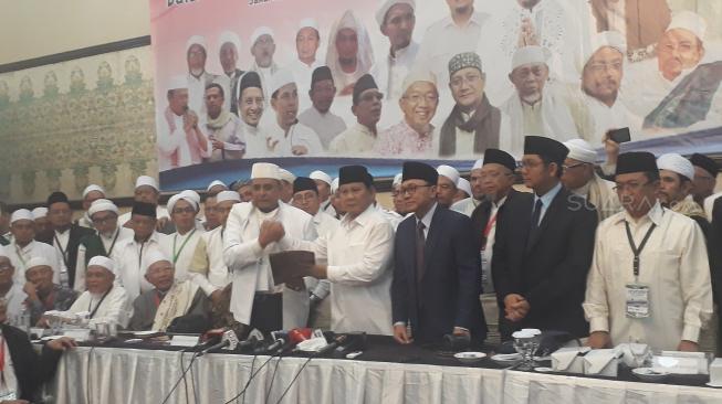 14087-ijtima-ulama-ii-telah-resmi-mendukung-pasangan-prabowo-subianto-dan-sandiaga-uno