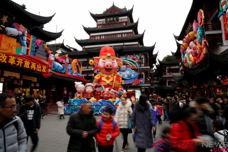 China-Lunar-New-Year-Decoration-310119