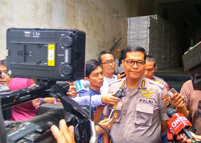 polisi-akan-panggil-ade-armando-soal-laporan-meme-anies-ala-joker-0ZKthnyzOO