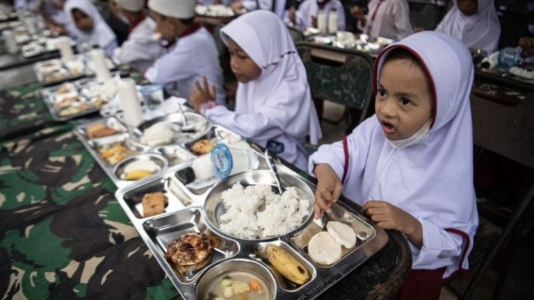 Makan Bergizi Gratis untuk Ibu dan Balita Mulai Berjalan, Tahap Awal Sekali Sepekan