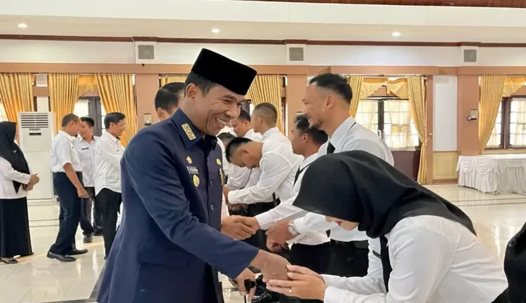 Resmi Diumumkan KemenPAN RB Nasib Honorer yang Diangkat Jadi PPPK Paruh WaktuIbarat Ganti Baju Saja