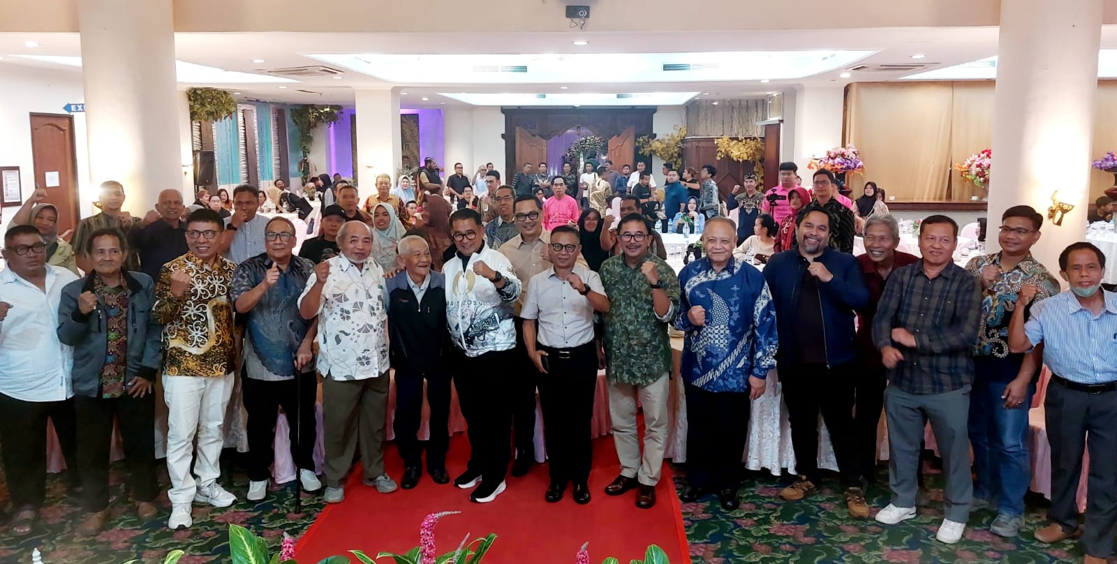 Wartawan Legend 3 Tahun Bedapatan tahun 2024, di Ballroom Hotel Grand Mustika Balikpapan, Sabtu 28 Desember 2024, malam.  (foto ist)