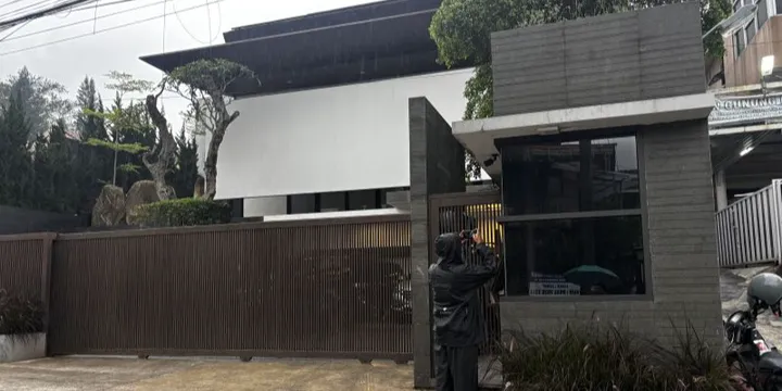 Penampakan Rumah Ridwan Kamil di Bandung, yang Digeledah KPK